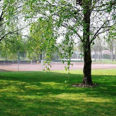 Western Golf Marne La Vallee מלון 4*