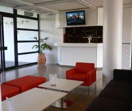 מלון Western Golf Marne La Vallee